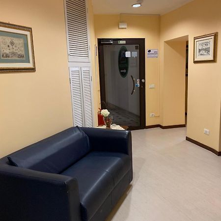 Guesthouse B&B Piazza Istria Рим Екстериор снимка